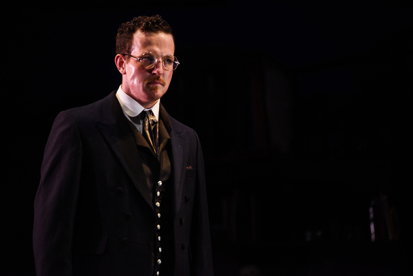 Photo Flash: First Look at THE STRANGE CASE OF DR. JEKYLL AND MR. HYDE at Greenwich Theatre 