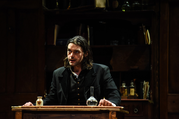 Photo Flash: First Look at THE STRANGE CASE OF DR. JEKYLL AND MR. HYDE at Greenwich Theatre Image