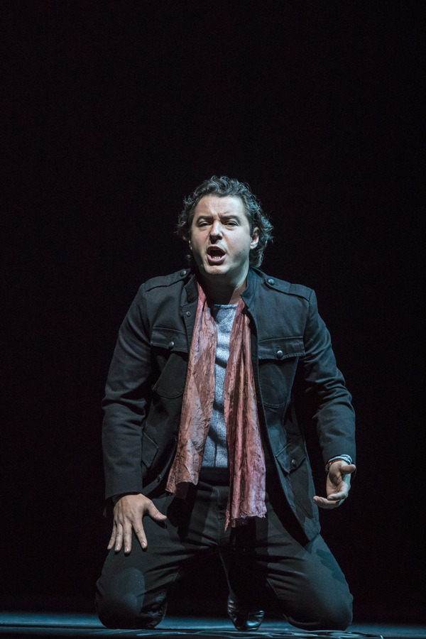 Photo Flash: First Look at Lyric's ORPHEE Featuring Joffrey Ballet Image