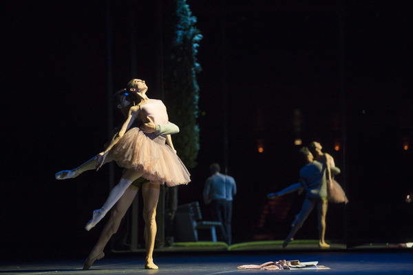 Photo Flash: First Look at Lyric's ORPHEE Featuring Joffrey Ballet 