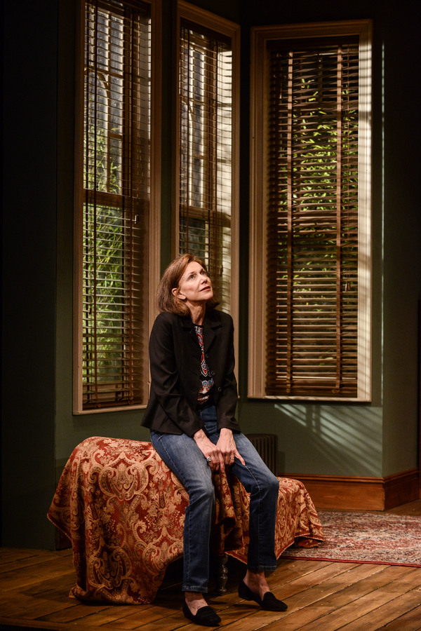 Photo Flash: First Look at the UK Tour of DUET FOR ONE Image
