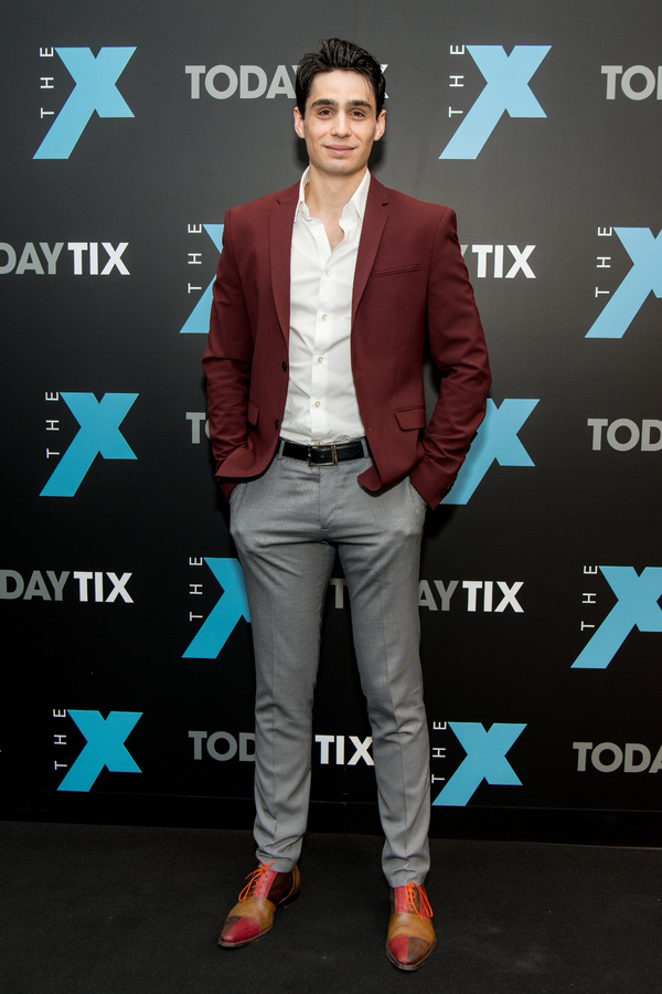 Photo Flash: Aaron Tveit, Laura Osnes and More Celebrate TodayTix's New 'The X Magazine' Image