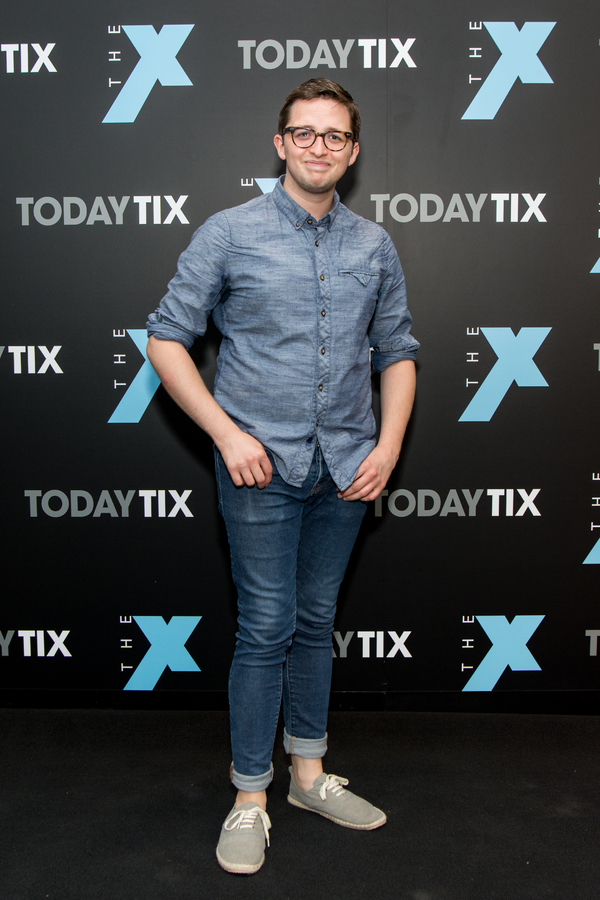 Photo Flash: Aaron Tveit, Laura Osnes and More Celebrate TodayTix's New 'The X Magazine' Image