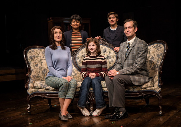 Photo Flash: First Look at FUN HOME at Victory Gardens Image