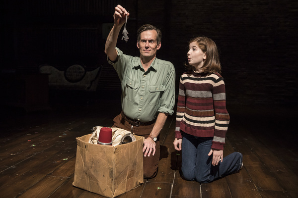 Photo Flash: First Look at FUN HOME at Victory Gardens Image