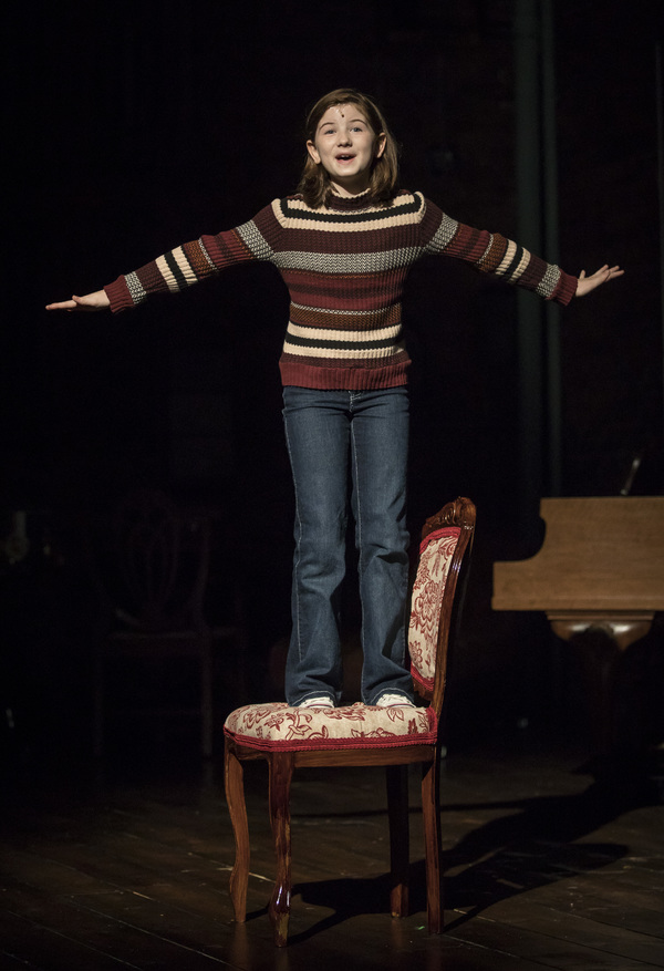 Photo Flash: First Look at FUN HOME at Victory Gardens Image