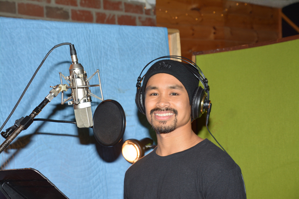 Exclusive Photo Coverage: ALADDIN Cast Gets Joyful and Triumphant with Carols For A Cure Image