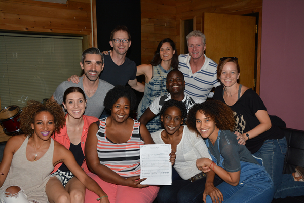 Exclusive Photo Coverage: CHICAGO Cast Slinks Into the Holiday Season with Carols For A Cure! Image