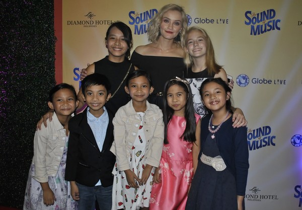 Photo Coverage: Andrew Lloyd Webber-Produced THE SOUND OF MUSIC Opens in Manila; Show Runs Until 10/22 Image