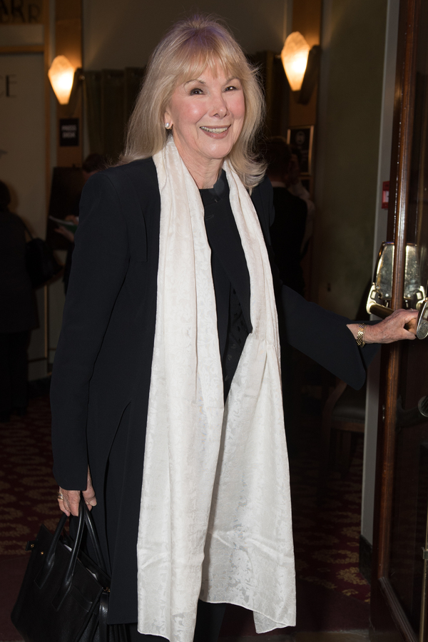 Photo Flash: Inside ANNIE Gala Night at the Piccadilly Theatre Image