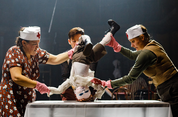 Kneehigh Kicks Off UK Tour of THE TIN DRUM Tonight Image