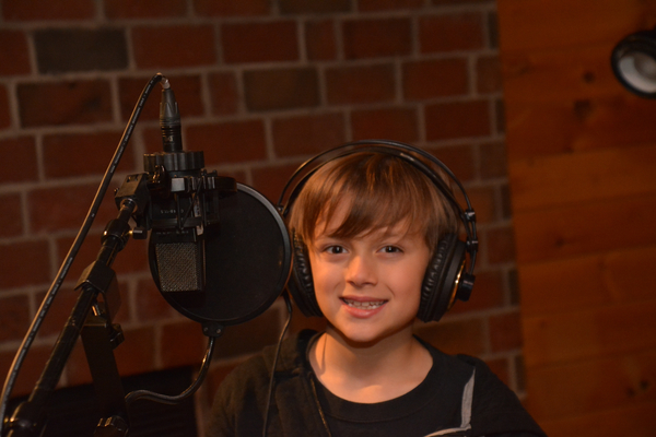 Exclusive Photo Coverage: A BRONX TALE Rings in the Holiday Season with Carols For A Cure! Image