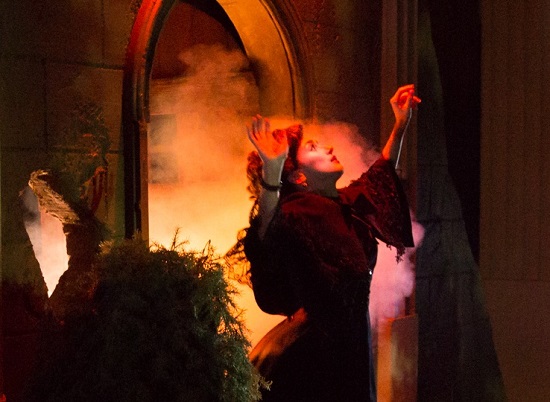 Theatre in Historic Places: No Rest for the Wicked in WICKED LIT at Mountain View Mausoleum