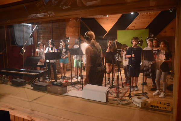 Exclusive Photo Coverage: SCHOOL OF ROCK Turns Yule of Rock for Carols For A Cure! Image