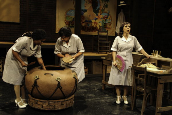Photo Flash: First Look at Manatee Performing Arts Center's ANNA IN THE TROPICS Image