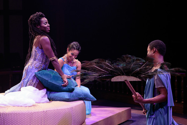 Photo Flash: First Look at ANTONY & CLEOPATRA at Folger Theatre Image