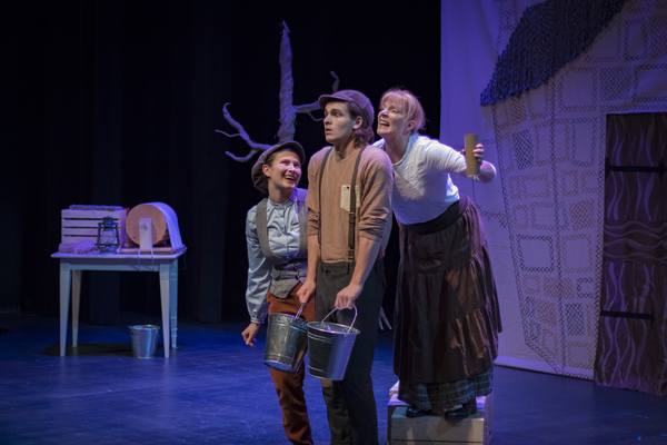 Photo Flash: First Look at BELLO at Young People's Theatre Image