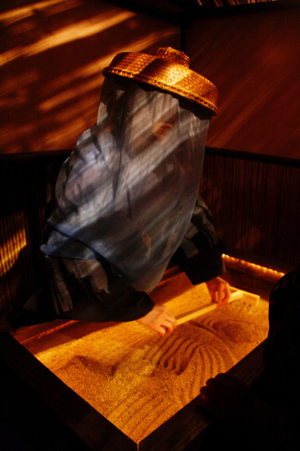Photo Flash: Ghosts Come to Life in Immersive KAIDEN PROJECT: WALLS GROW THIN Image