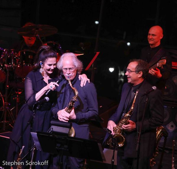 Photo Coverage: LYNDA CARTER (AKA Wonder Woman) Brings Her Concert to the Appel Room at JALC Image