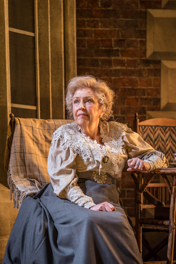 Photo Flash: It's Oscar Wilde Season at Classic Spring - A Look at A WOMAN OF NO IMPORTANCE Image