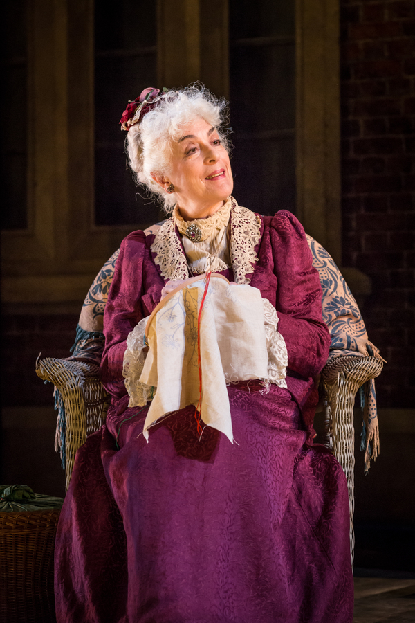 Photo Flash: It's Oscar Wilde Season at Classic Spring - A Look at A WOMAN OF NO IMPORTANCE Image