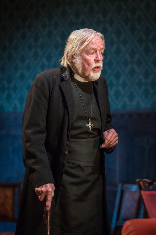 Photo Flash: It's Oscar Wilde Season at Classic Spring - A Look at A WOMAN OF NO IMPORTANCE Image