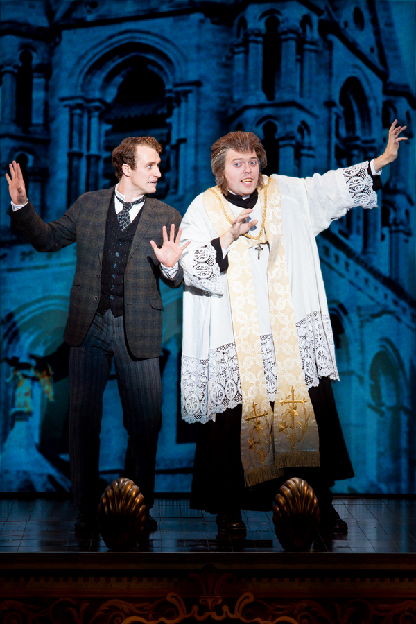 Photo Flash: First Look at A GENTLEMAN'S GUIDE TO LOVE AND MURDER on Tour Image
