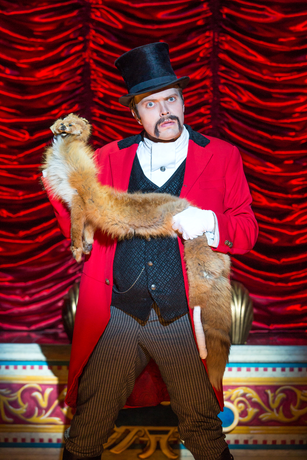 Photo Flash: First Look at A GENTLEMAN'S GUIDE TO LOVE AND MURDER on Tour Image