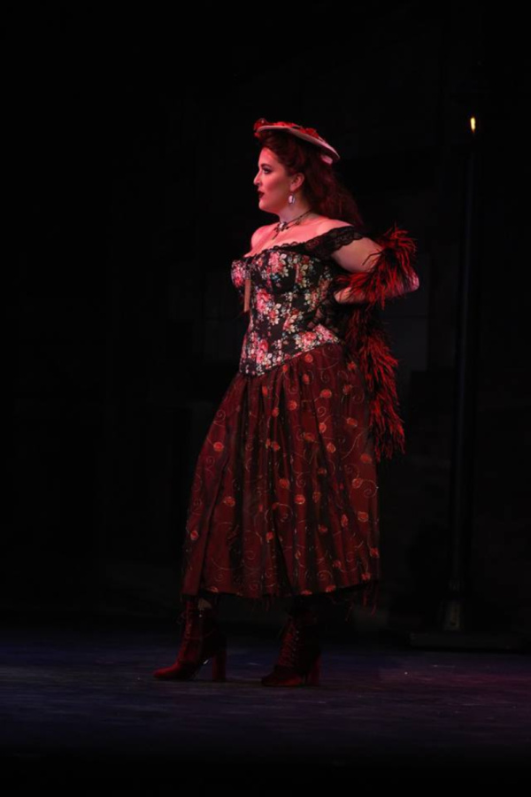 Marielle Greguski as Nellie Photo