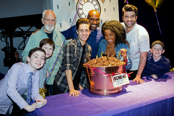 Photo Coverage: CHARLIE AND THE CHOCOLATE FACTORY Celebrates 200 Performances with a Mountain of Mousse! Image