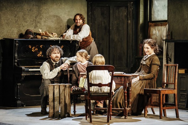 Rory Kinnear, Oliver Chris, Harriet Turnbull & Rupert Turnbull & Nancy Carroll  Photo