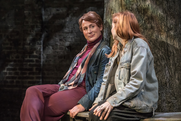 Photo Flash: First Look at Victoria Hamilton and Cast of ALBION at Almeida Theatre 