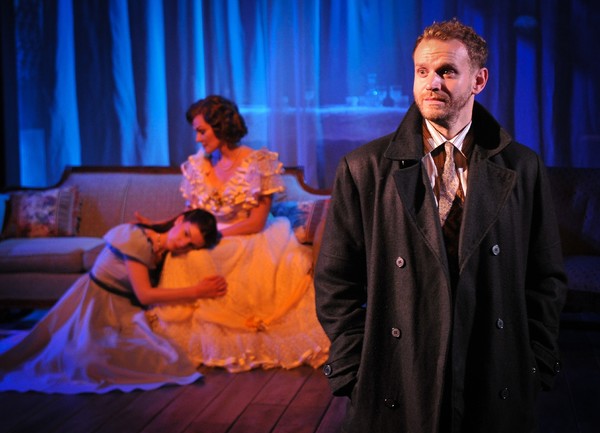 Photo Flash: Sierra Rep Presents THE GLASS MENAGERIE Image