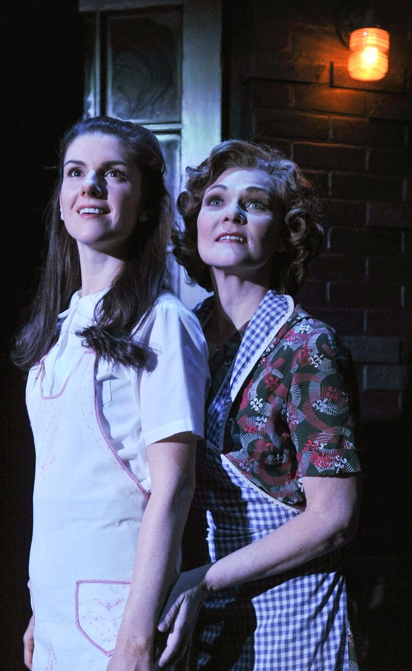 Photo Flash: Sierra Rep Presents THE GLASS MENAGERIE Image