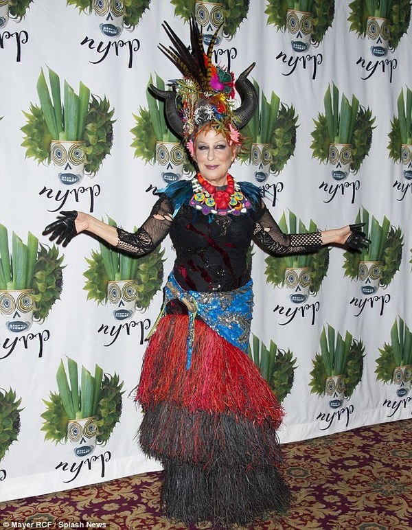 Bette Midler's 2015 Hulaween Gala, 'Hell Night on Hulaween Island' costume. Photo