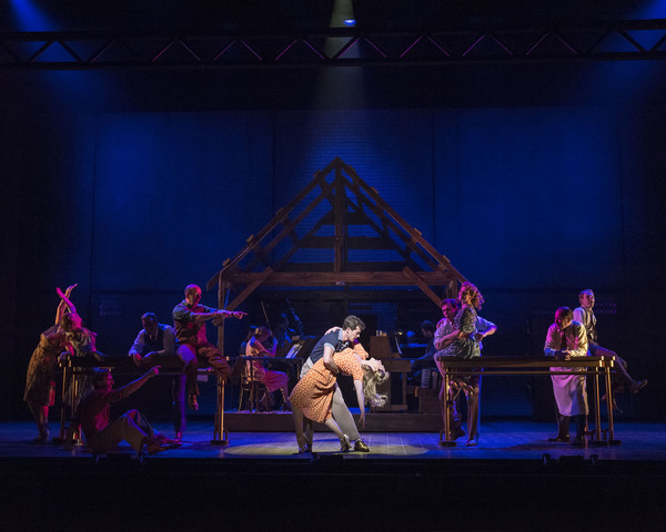 EXCLUSIVE: First Look at Carmen Cusack and Company in BRIGHT STAR Onstage in Los Angeles Image