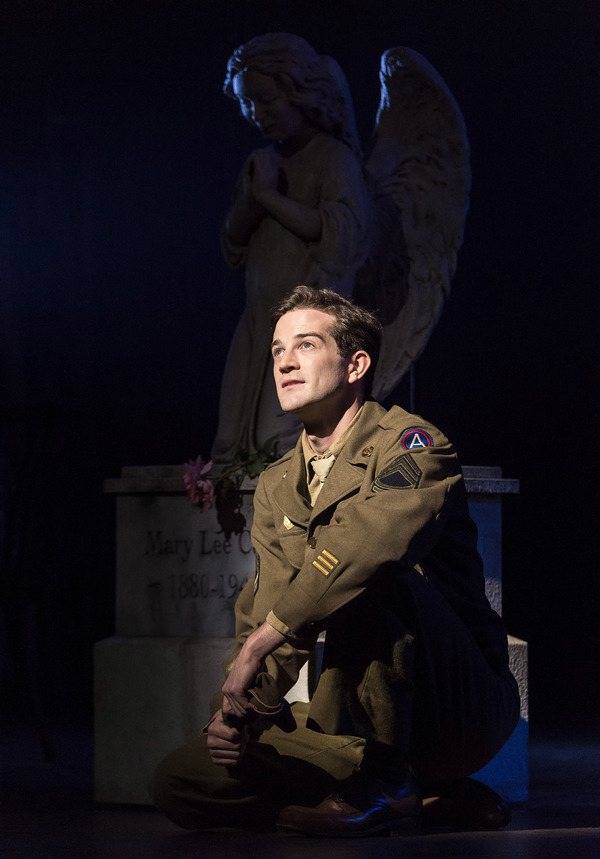 EXCLUSIVE: First Look at Carmen Cusack and Company in BRIGHT STAR Onstage in Los Angeles Image