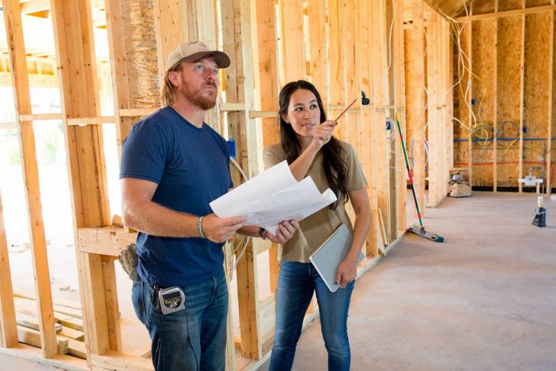 Chip and Joanna Gaines Return for Season 5 of HGTV's FIXER UPPER, Today 