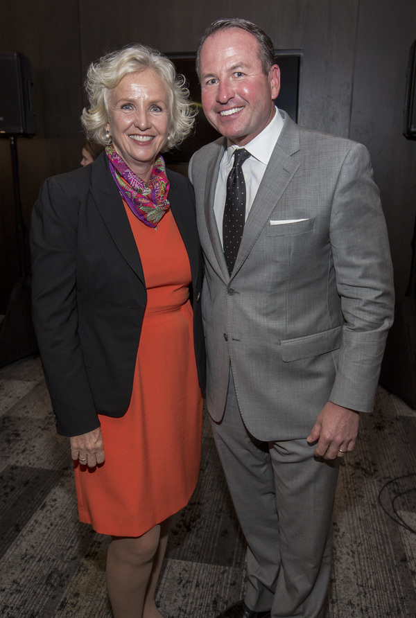 Photos: Les Misérables Cast Performs at Cambria Chicago Loop – Theatre District Grand Opening Image