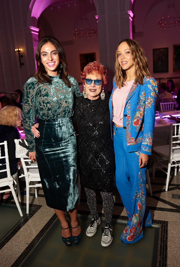 Photo Flash: Gloria Steinem, Judy Chicago and More Attend Brooklyn Museum's 2017 Yes! Gala 