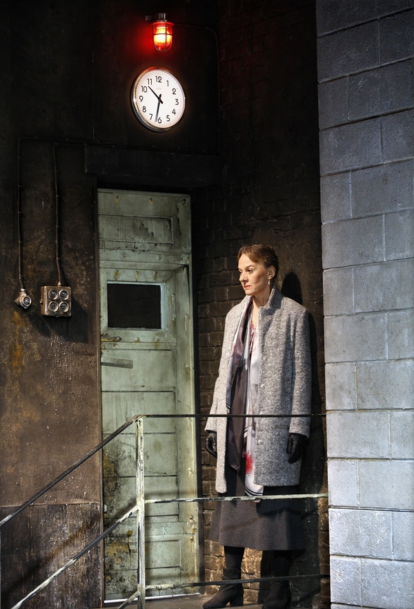 Photo Flash: First Look at CHRISTMAS EVE Starring Niamh Cusack and Patrick Baladi at Theatre Royal Bath Image