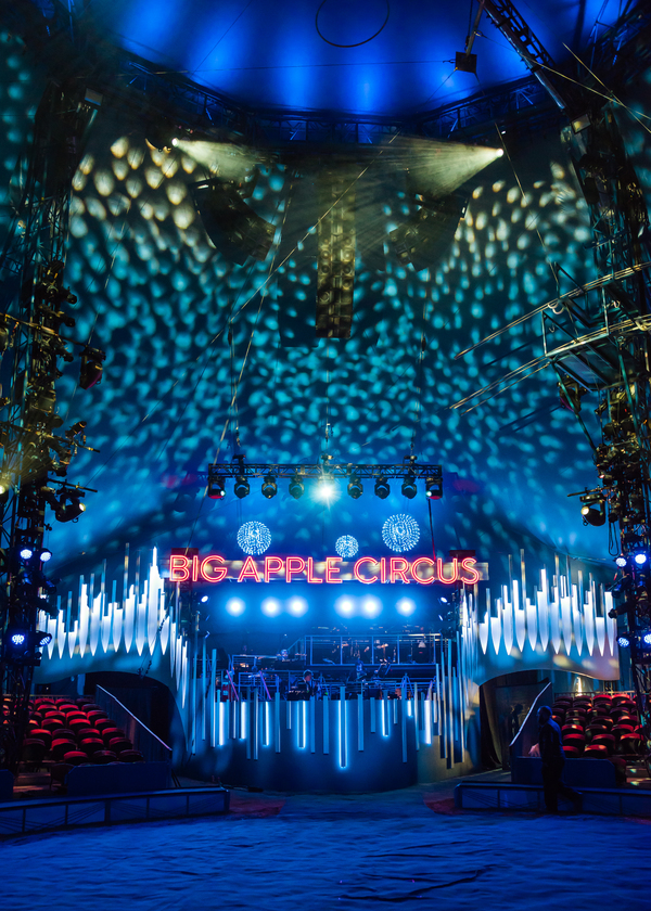 Photo Flash: First Look - BIG APPLE CIRCUS Returns with Death-Defying Acrobatics, Clowns, Rollerskates and More! Image
