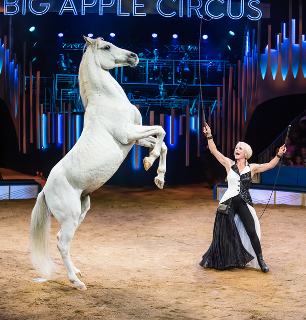 Photo Flash: First Look - BIG APPLE CIRCUS Returns with Death-Defying Acrobatics, Clowns, Rollerskates and More!  Image