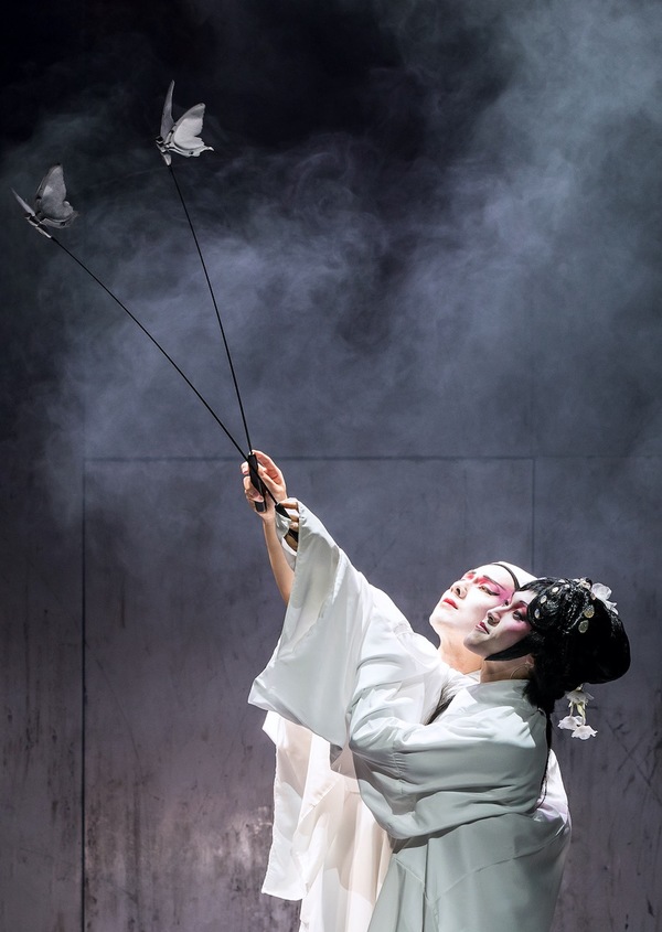 Photo Flash: First Look at Clive Owen & Company in M. BUTTERFLY- Opens Tonight! Image