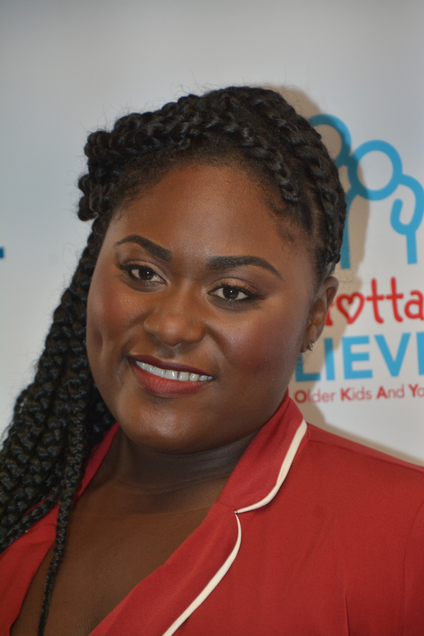 Photo Coverage: Broadway Sings for Foster Kids at VOICES FOR THE VOICELESS Image