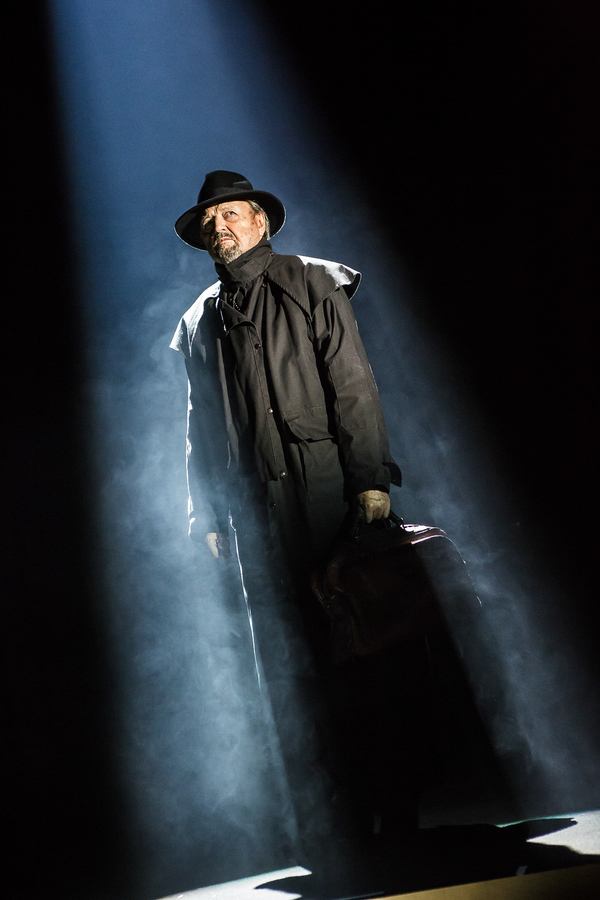 Photo Flash: First Look at THE EXORCIST, Opening Tonight at Phoenix Theatre Image