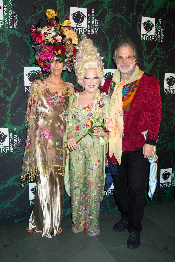 Photo Coverage: HELLO, DOLLY! Cast Dresses Up for Bette Midler's Hulaween!  Image