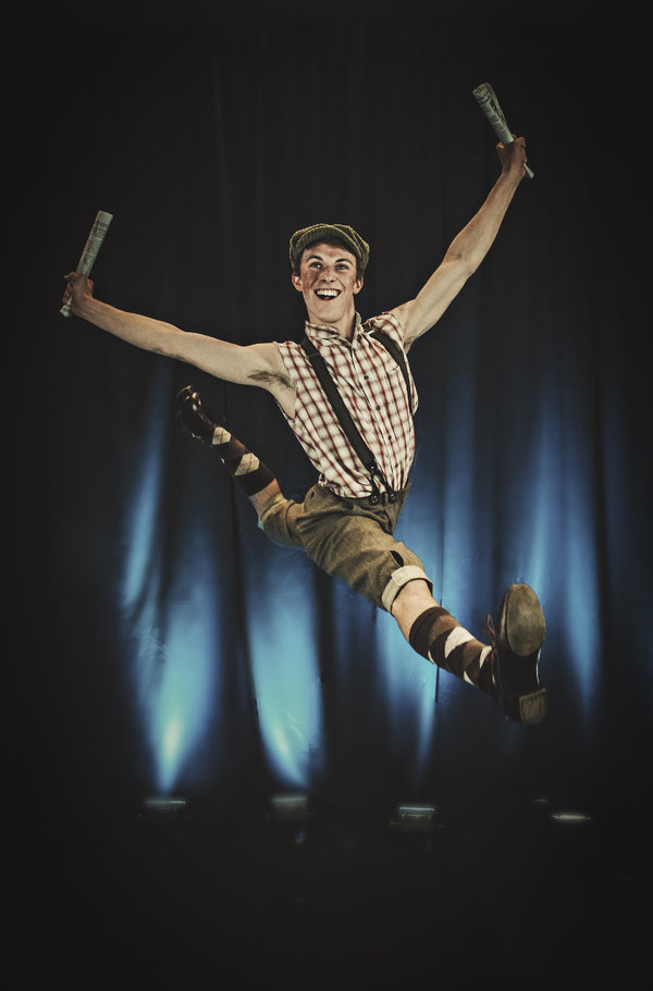 Photo Flash: NEWSIES Seizes the Day at Phoenix Theatre Image