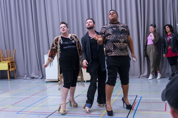 Photo Flash: In Rehearsal for EVERYBODY'S TALKING ABOUT JAMIE at the Apollo Theatre  Image