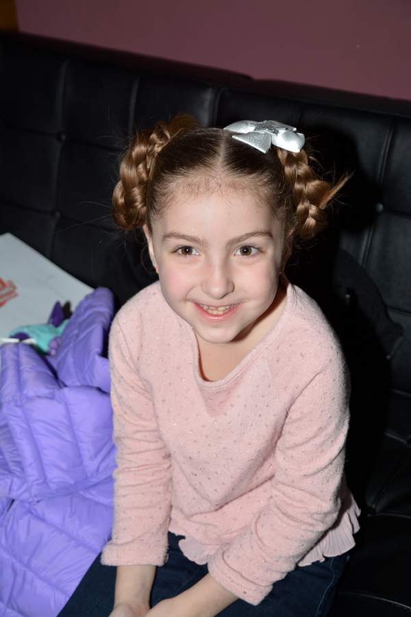 Exclusive Photo Coverage: CHARLIE AND THE CHOCOLATE FACTORY Sings Carols For A Cure Image